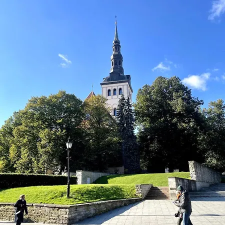 Heart Of The Old Town - Space, Views & Comfort Appartement